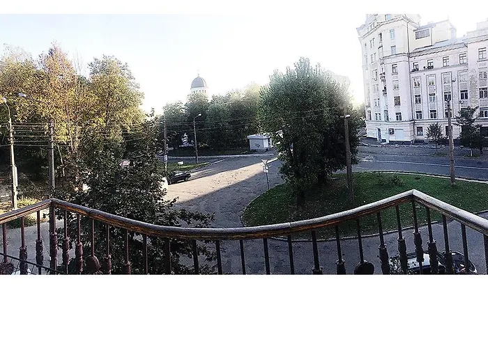 Apartment On Lukyanovska