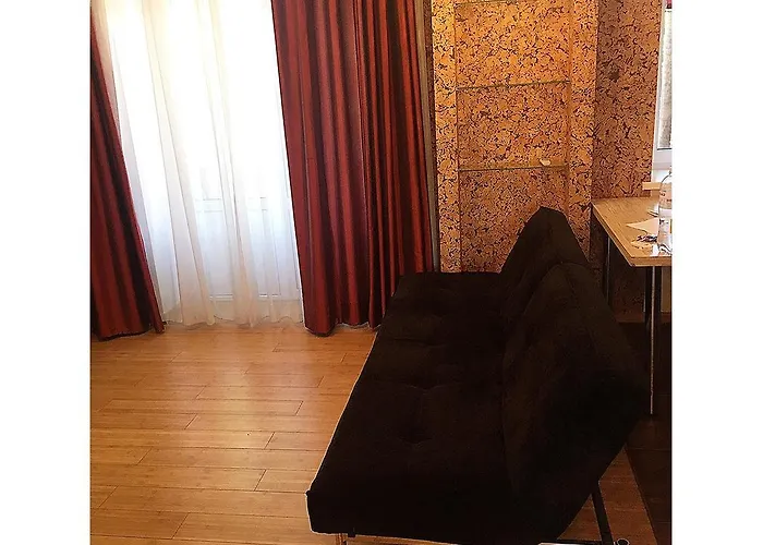 Apartment On Lukyanovska