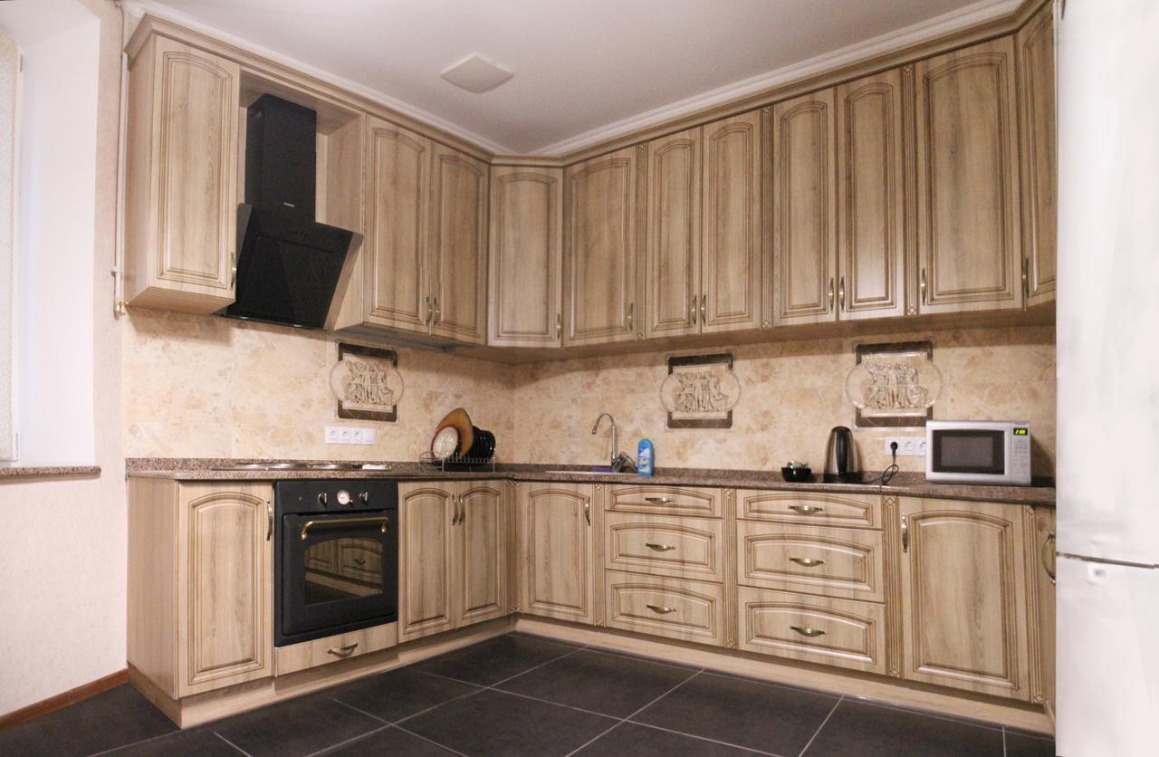 Apartment On Lukyanovska Kyiv